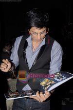 Shahrukh Khan on the sets of Imagine Jhor Ka Jhatka in Yashraj Studio on 9th Feb 2011 (6).JPG